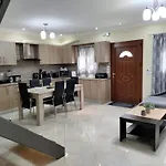 Silver Pearl Apartment